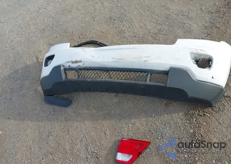 2013 Jeep Grand Cherokee Laredo z USA, uszkodzony, nr VIN 1C4RJEAG4DC648572